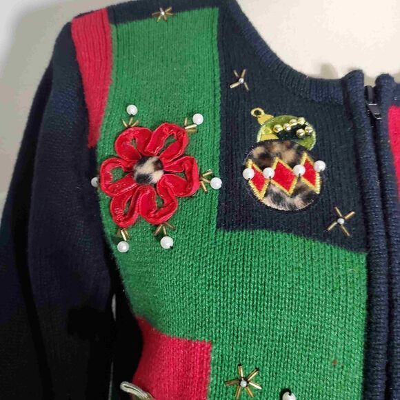 Crystal Kobe Ugly Christmas Sweater Size M - Picture 9 of 12